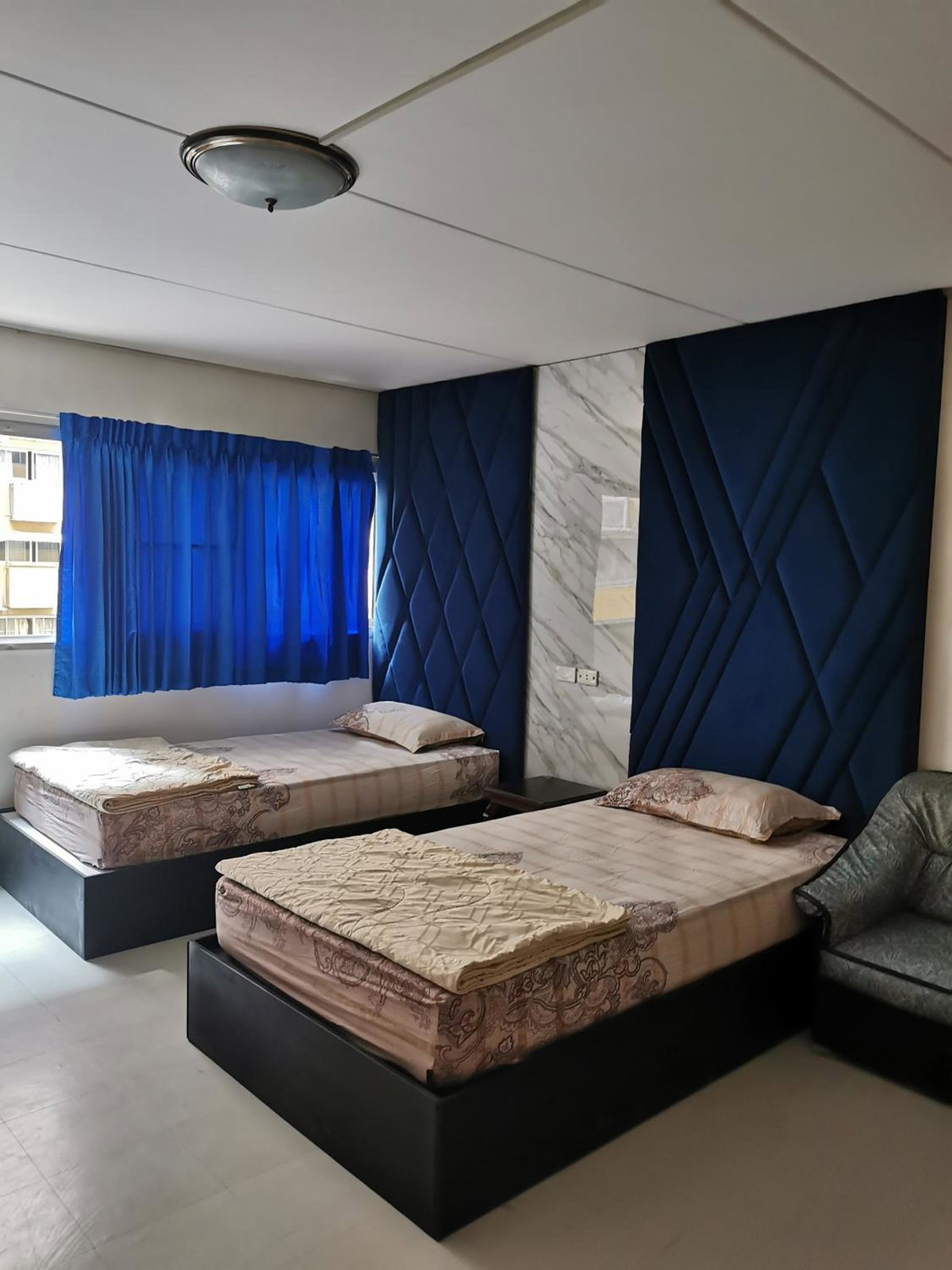 Popular Condo by Jintana, Thailand