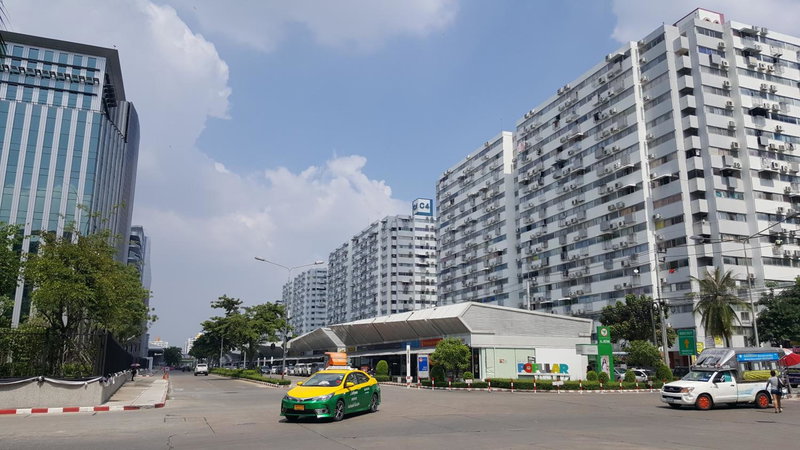 Popular Condo by Jintana, Pak Kret, Thailand
