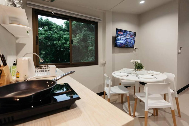 S3 Silom26 · S3 Silom central, large room, full kitchen, WIFI,, Bangkok, Thailand