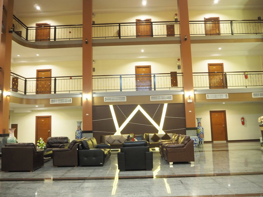 Suksomboon Hotel, Surat Thani, Thailand