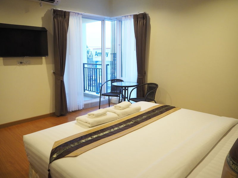 Suksomboon Hotel, Surat Thani, Thailand