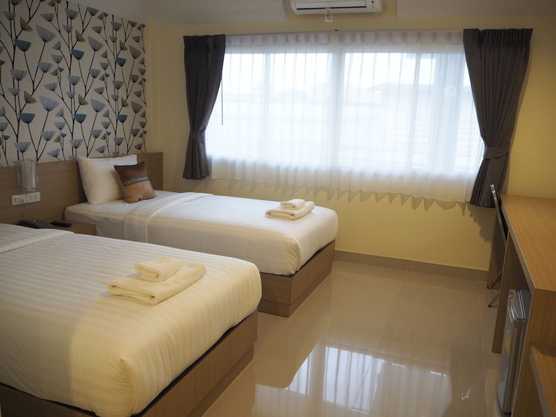 Suksomboon Hotel, Surat Thani, Thailand