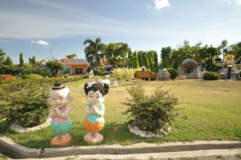 Tokyo Hotel, Lop Buri, Thailand