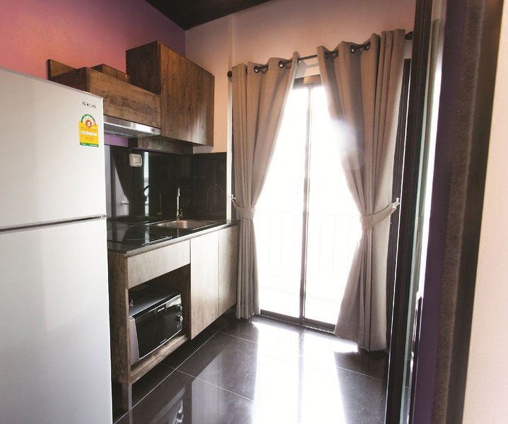 Varrzon Residence Srinakarin 56, Bangkok, Thailand