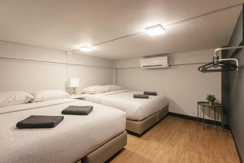 S1 Large Duplex Silom 3 Beds, Full Kitchen WIFI, Bangkok, Thailand