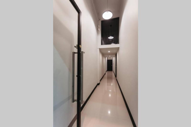 S1 Large Duplex Silom 3 Beds, Full Kitchen WIFI, Bangkok, Thailand