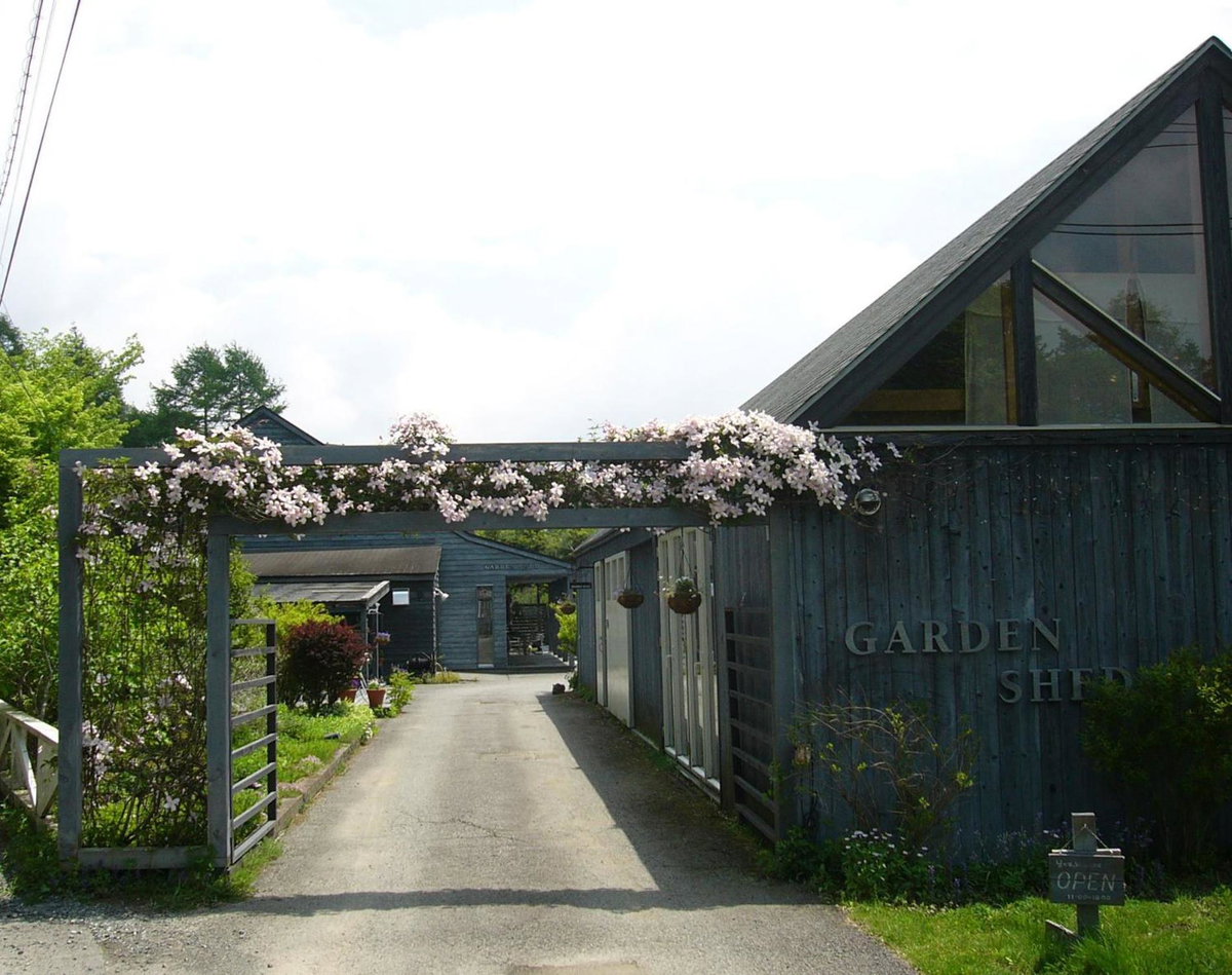 GARDEN SHED Lake Yamanaka, Japan