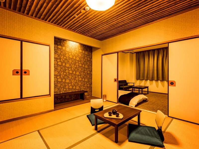 Ooedo Onsen Monogatari Premium Seiunkaku, Awara, Japan