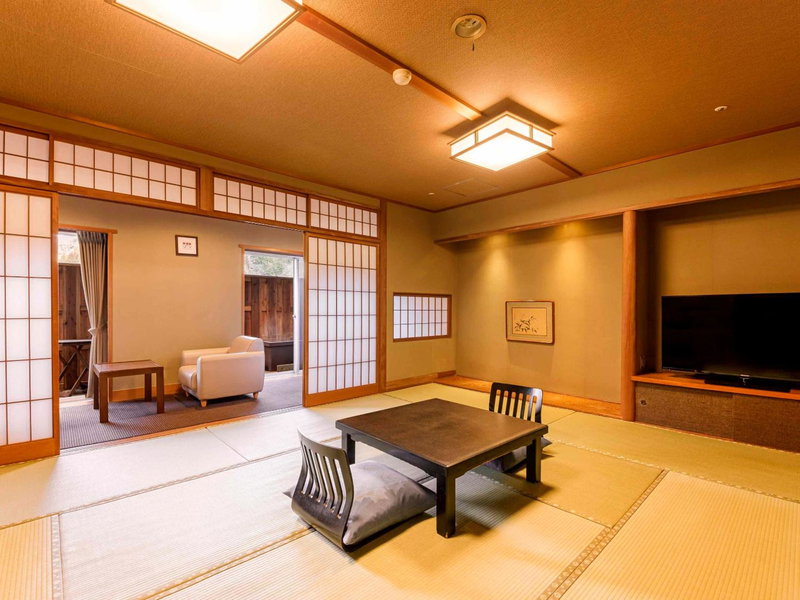 Ooedo Onsen Monogatari Miyoshiya, Shinonsen, Japan