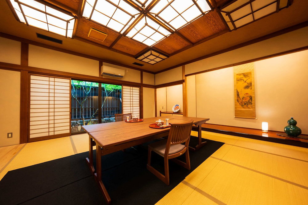 Kappo Ryokan Yumesaki, Japan