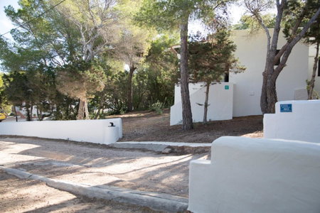 Apartamentos Noray, Es Calo, Spain