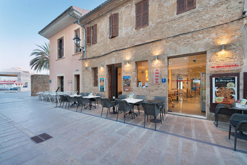 Alcudia Petit - Turismo de Interior, Alcudia, Spain