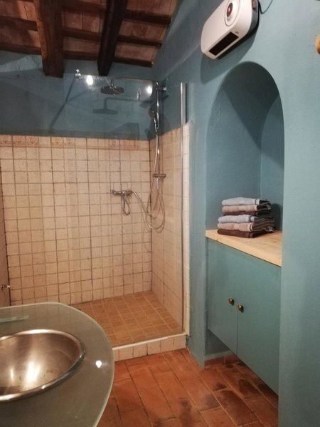 Mas Del Llop Blanc - Dog friendly Hostal Rural - B&B, Sobrestany, Spain