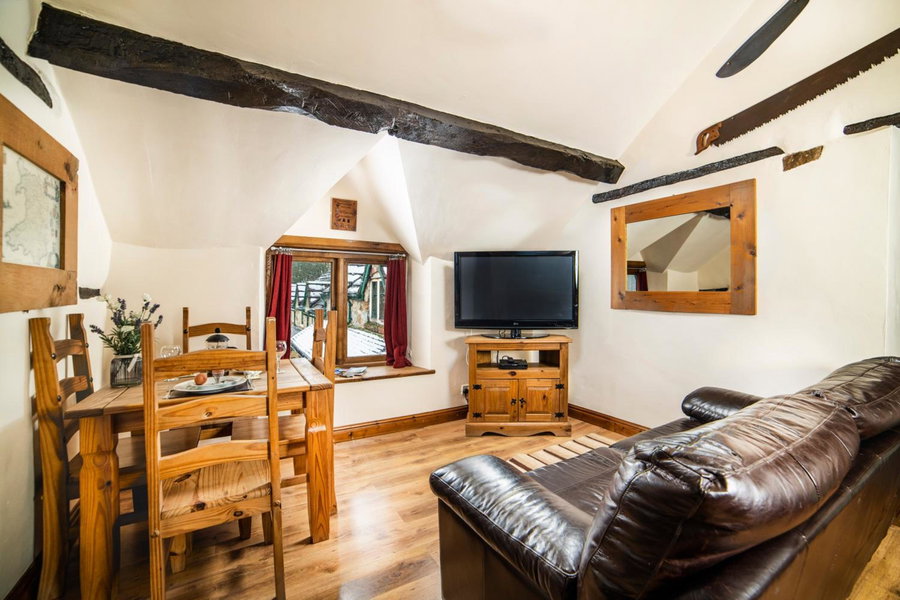 Nant Ucha Farm Holiday Cottages near Llangollen, Acrefair, United Kingdom