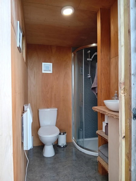 Sunny Mount Glamping Pod, Long Marton, United Kingdom