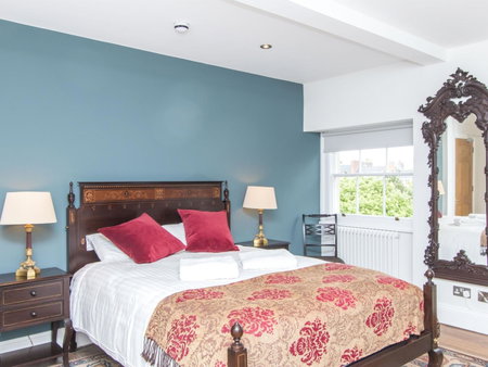 3 Berkeley Square Guesthouse, Bristol, United Kingdom