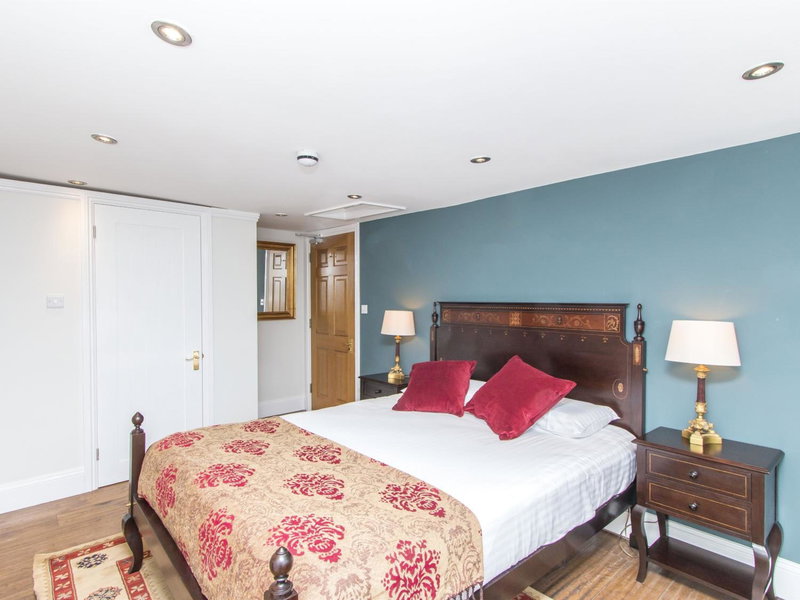 3 Berkeley Square Guesthouse, Bristol, United Kingdom