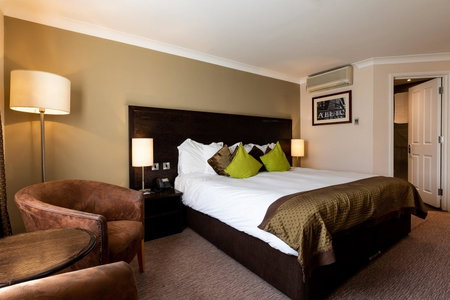 Rose And Crown Hotel, London, United Kingdom
