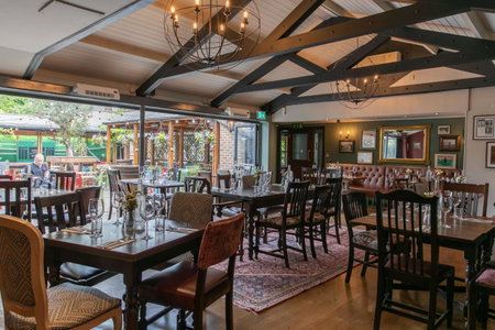Rose And Crown Hotel, London, United Kingdom