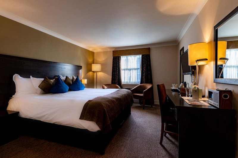 Rose And Crown Hotel, London, United Kingdom