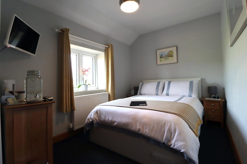 Fieldview Farmhouse Bed and Breakfast, Colkirk, United Kingdom