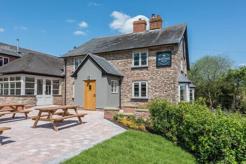 The Baiting House and Lodges, Worcester, United Kingdom