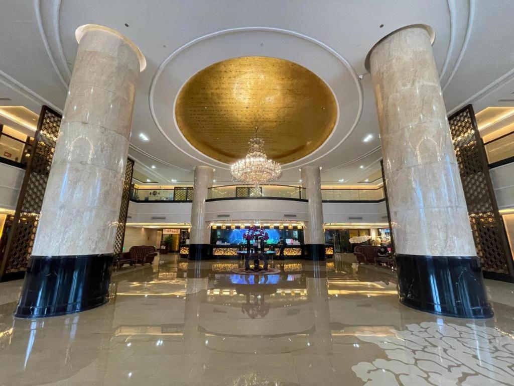 Hongfeng Hotel Nanshan Branch, China