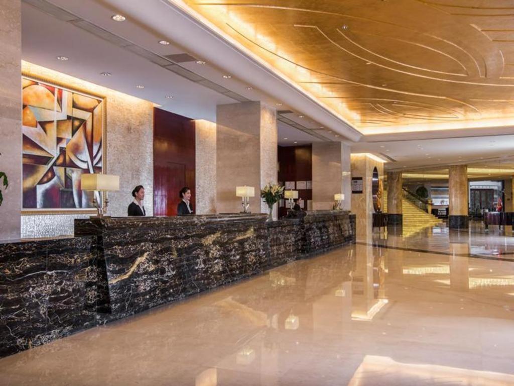 Hotel · Venus Royal Hotel Shenzhen International Exhibition Center, Shajing