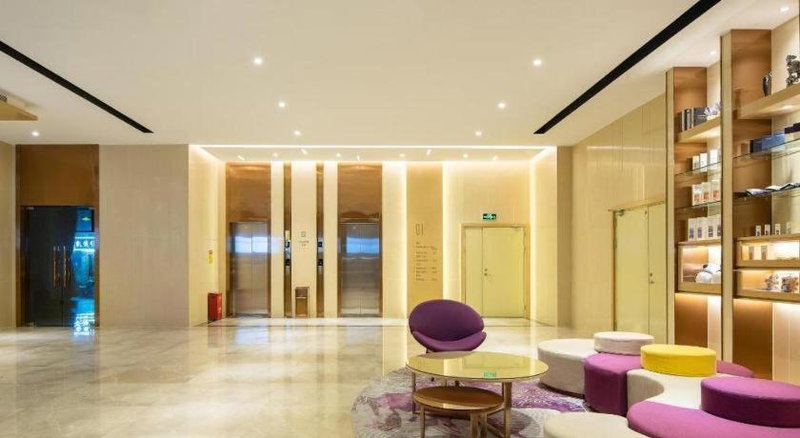 Lavande Hotel Zhongshan Xiaolan Taifeng, Jilong, China