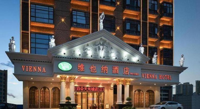 Vienna Hotel Guangdong Zhaoqing Sihui Tianguangxu, Sihui, China