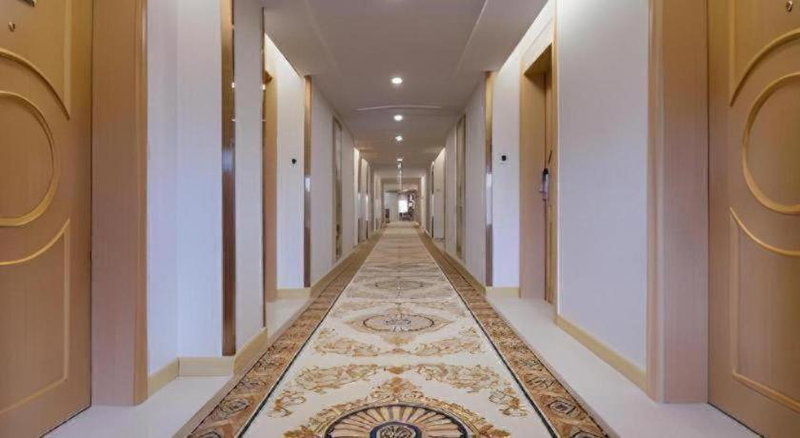 Vienna Hotel Shenzhen Longgang Baifucheng, Longgang, China