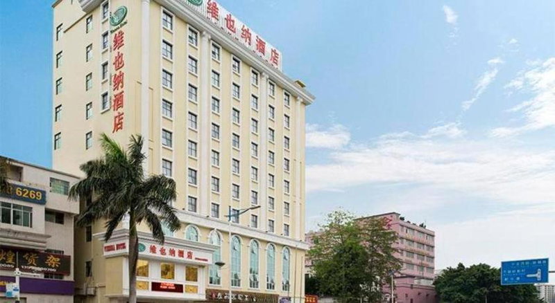Vienna Hotel Shenzhen Guanlan Shanshuitianyuan Xintian, Tiantangwei, China