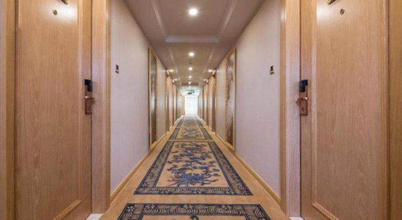 Vienna Hotel Shenzhen Guanlan Shanshuitianyuan Xintian, Tiantangwei, China
