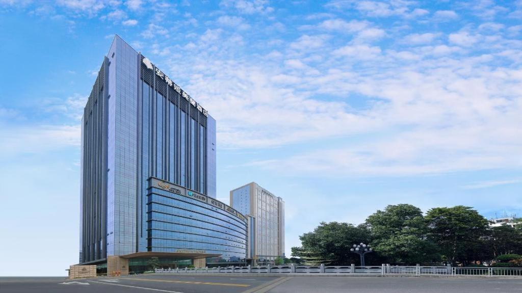 Anthea Hotel, China