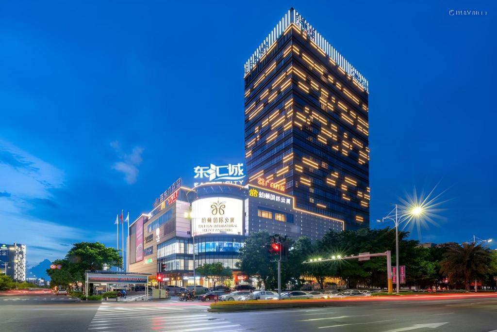 Poltton International Service Apartment, China