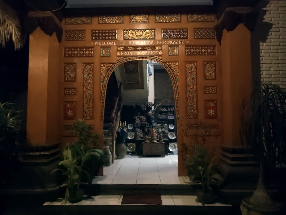 Geringsing Bungalow, Indonesia