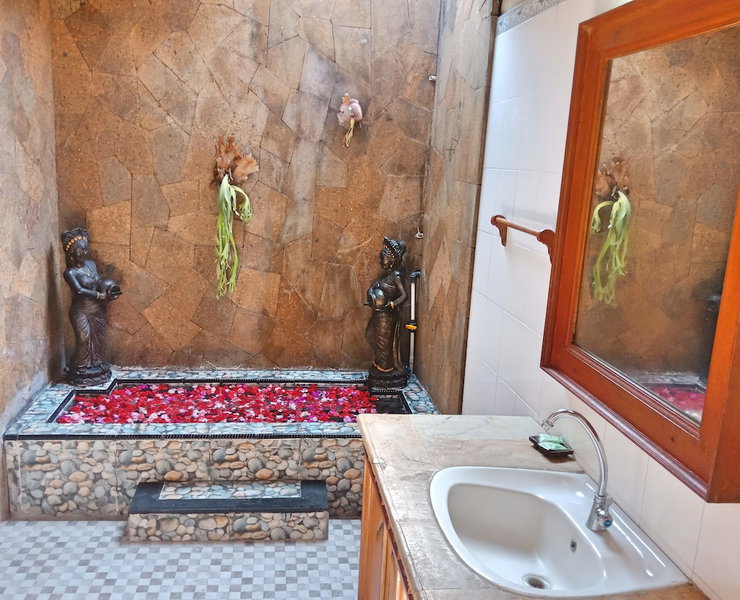 Geringsing Bungalow, Karangasem, Indonesia