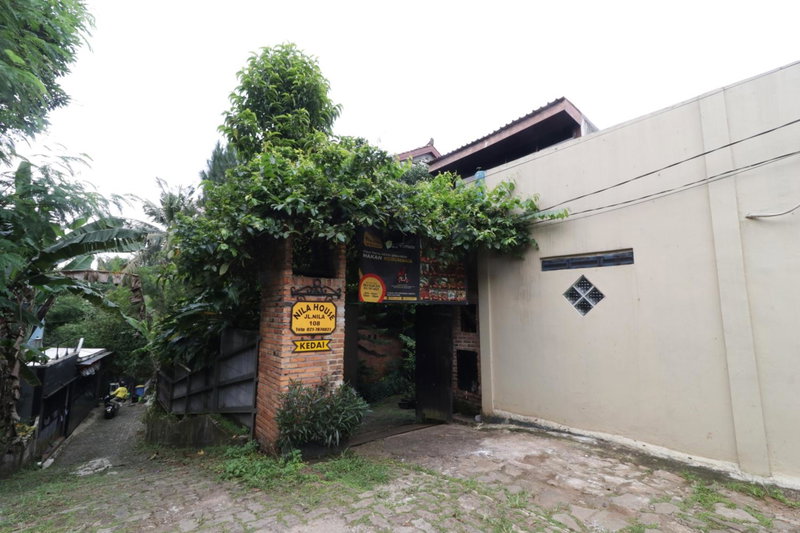 NILA HOUSE, Sharia Family Home Stay, Jakarta, Indonesia