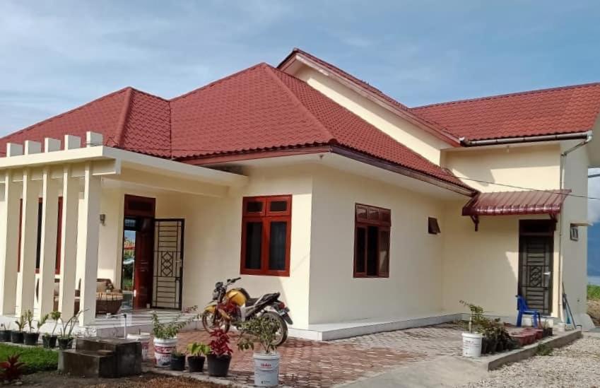 Hotel · Blesshomestay Samosir, Sinabono