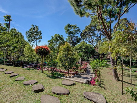 Hotel O Villa Inn App Trawas Bintaro Syariah, Kemloko-gede, Indonesia