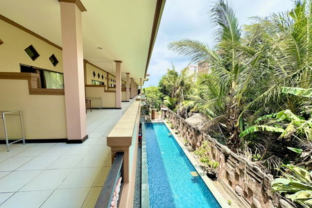 Taxa Raya Guest House, Legian, Indonesia