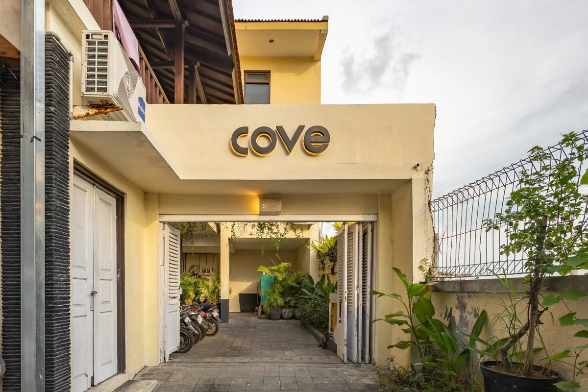 Cove Kavana, Indonesia
