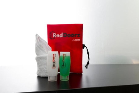 RedDoorz Syariah near RSUD Siti Fatimah Palembang, Palembang, Indonesia