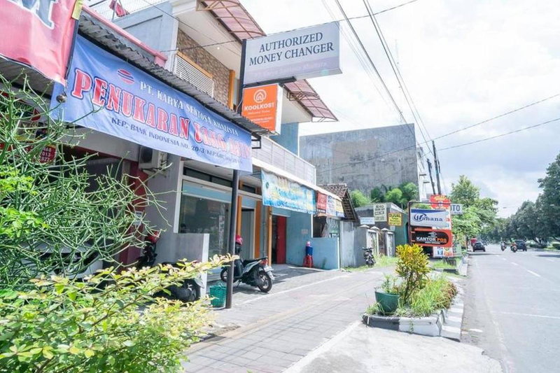 KoolKost Syariah at Ir Soekarno Solo Baru, Solo, Indonesia