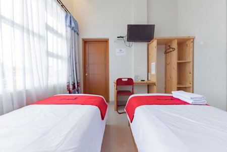 RedDoorz Syariah near DPRD Kabupaten Subang, Subang, Indonesia