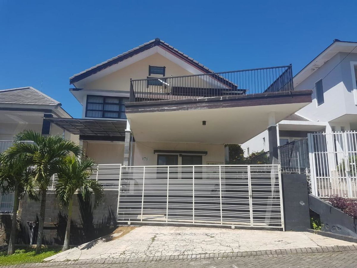 Hotel · Double E Villa, Batu