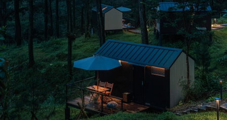 Bobocabin Pacet, Mojokerto, Tjlaket, Indonesia