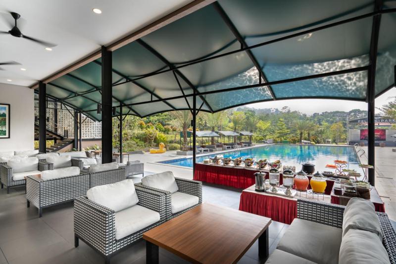 The Glamping at ARTOTEL Pelangi Park, Pasirkuda, Indonesia