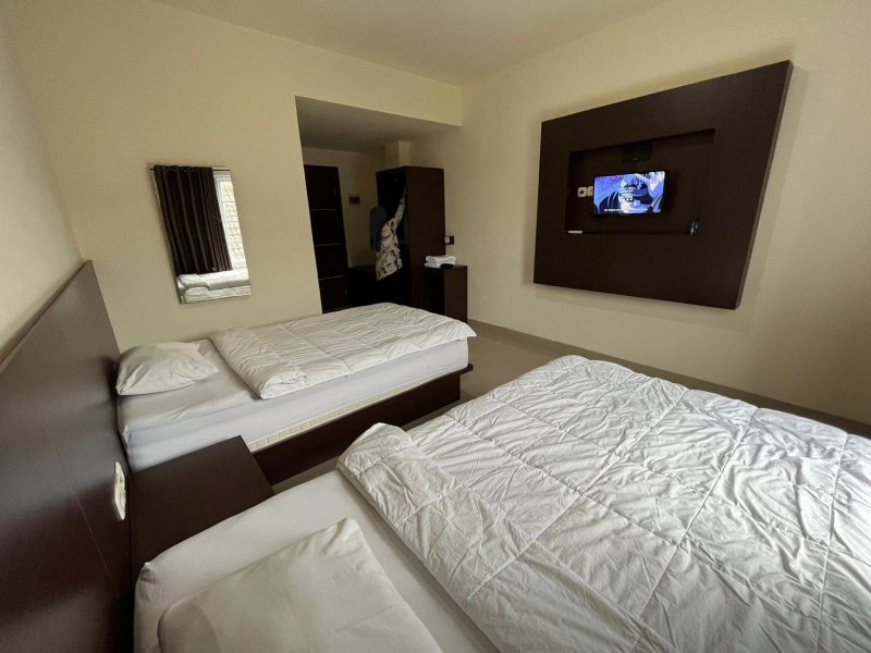 De capitol Hotel Syariah, Pacinongong, Indonesia