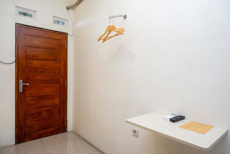 ReDdoorz At Mahameru Residence Yogyakarta, Yogyakarta, Indonesia